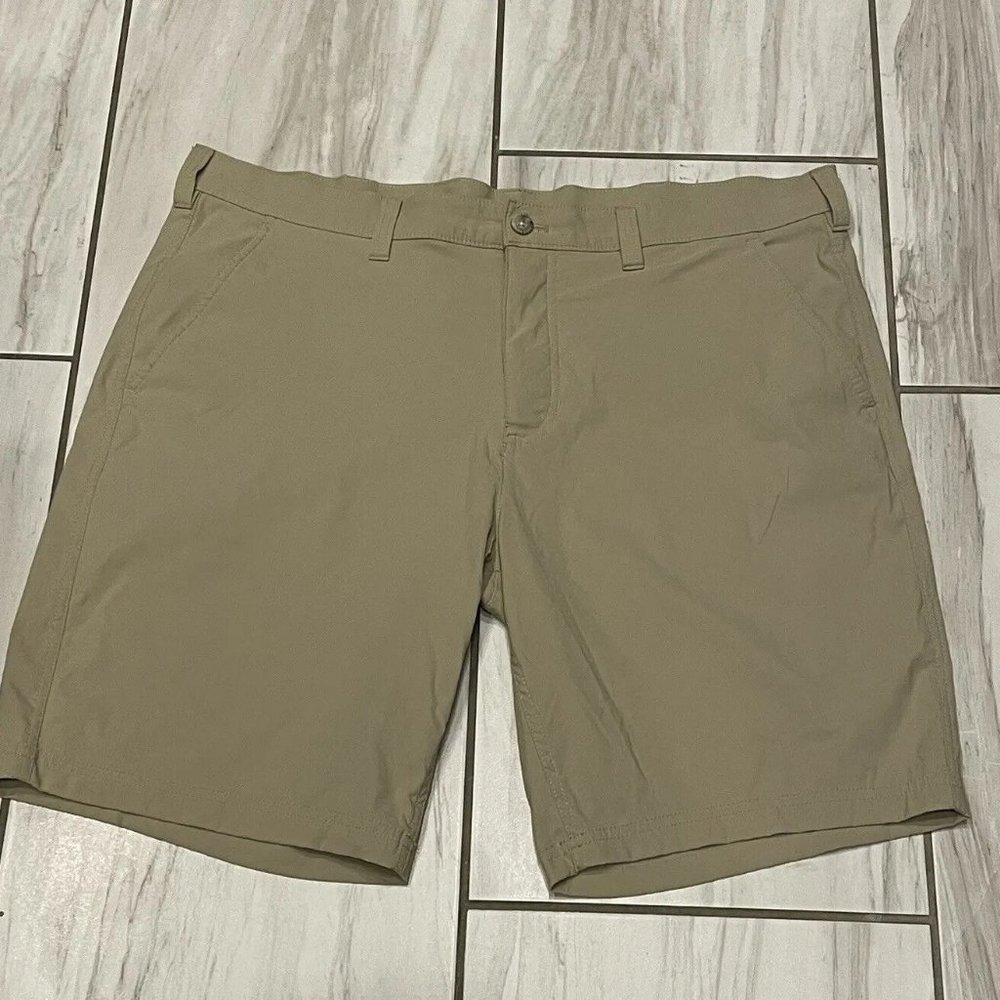 Eddie Bauer Shorts Men’s 40 Tan Lightweight Hiking Outdoors